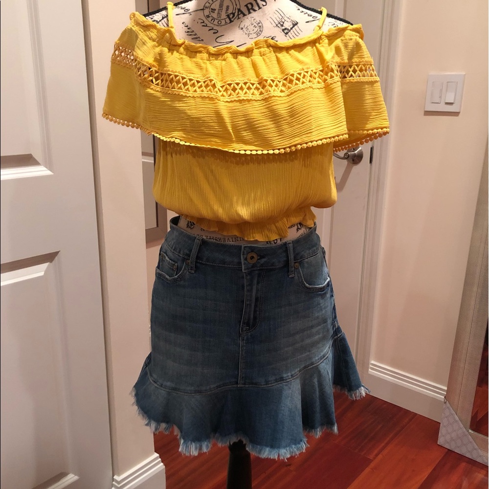 Bright Yellow Crop